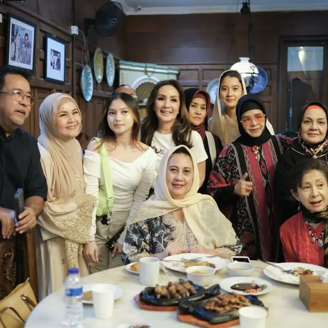8 Momen Seru Marcella Zalianty Jalani Buka Puasa Bareng Artis Senior