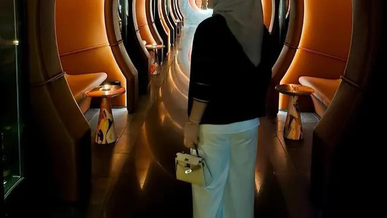6 Potret Terbaru Syahrini Setelah Tiga Bulan Melahirkan, Berat Badan Stabil