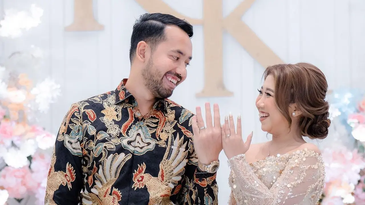 Kiky Saputri - Khairi (Foto: Instagram/@windrafotografi)