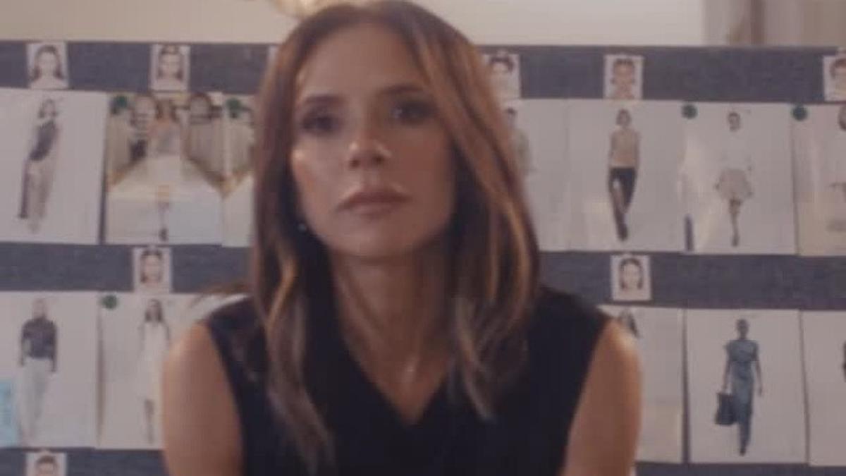 Victoria Beckham Nangis-Nangis Akui Merek Fesyennya Terlilit Utang Miliaran Rupiah