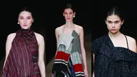 Berikut rancangan lurik Duka Luruh dari Lulu Lutfi Labibi di panggung Jakarta Fashion Week 2018. (Foto: Feminagroup)