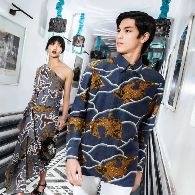 7 Pemotretan Eddy Meijer, Putra Maudy Koesnaedi dengan Busana Batik yang Menawan