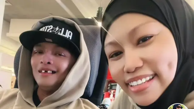 Romantis dan Penuh Kasih, Kisah Viral Alvenna Rawat Suami Disabilitas di Singapura