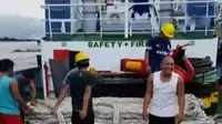 Keluarga pelaut yang disandera teroris meminta pembebasan tanpa syarat. Sementara itu, pabrik tahu berformalin di Cipinang, digerebek.