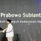 Menteri Pertahanan Prabowo Subianto saat menerima penghargaan di The Westin Hotel, Jakarta, Jumat (22/9/2023).