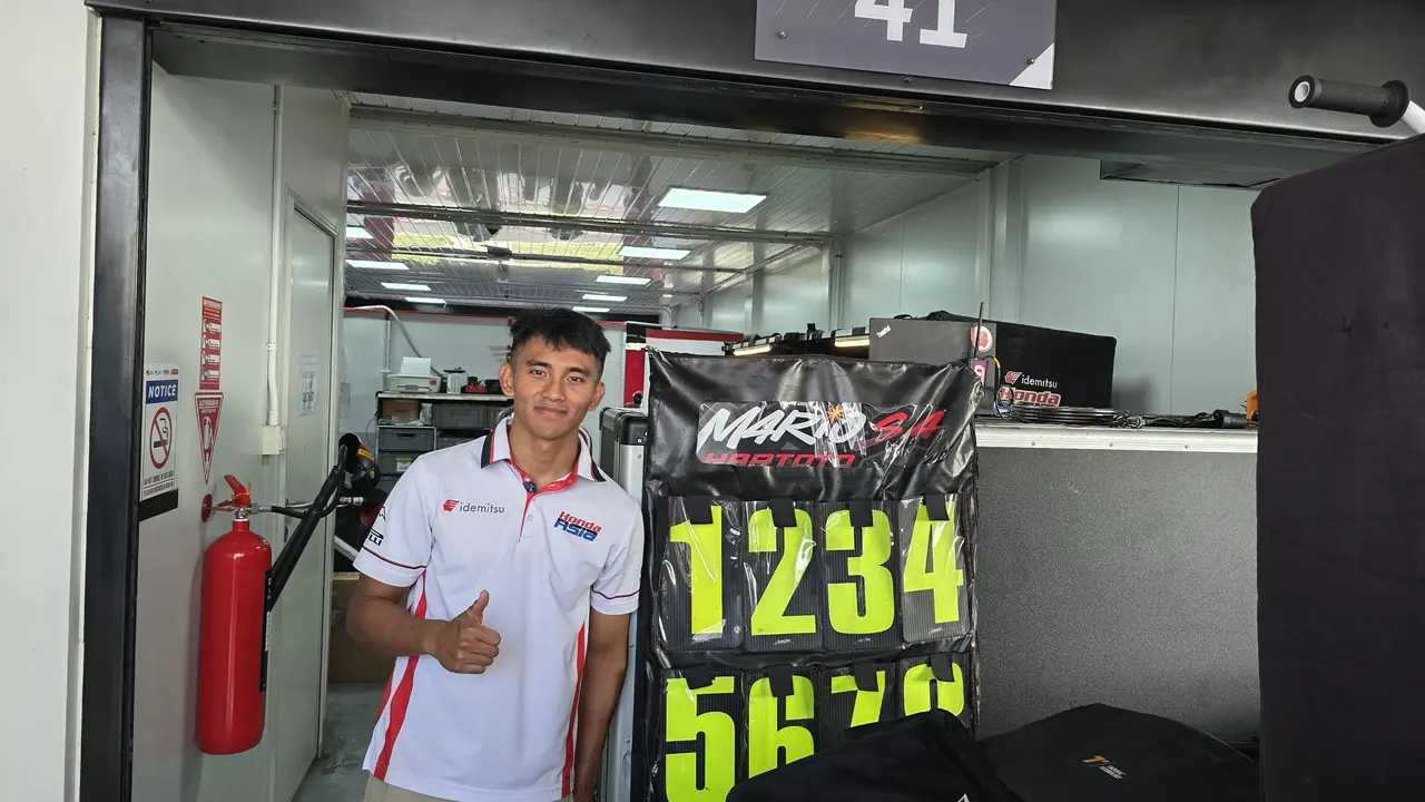 Pembalap Indonesia Mario Suryo Aji