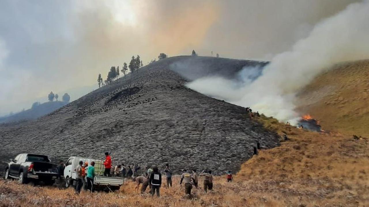 Balai Besar Taman Nasional Bromo Tengger Semeru (BB TNBTS) mengumumkan Bromo harus ditutup secara total sejak pukul 22.00 WIB mulai 6 September 2023 dengan batas waktu belum bisa ditentukan.