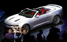 Pesona Chevrolet Camaro 2016 dengan atap terbuka