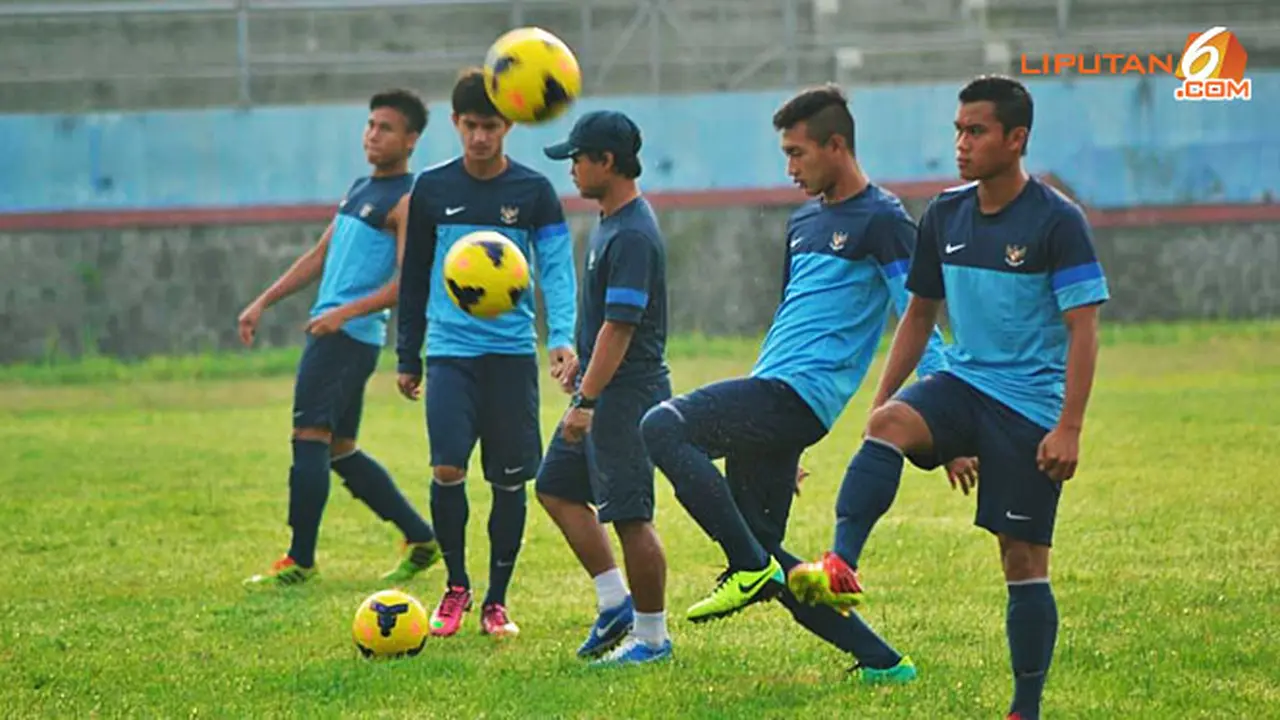 timnas-latihan-140213b.jpg
