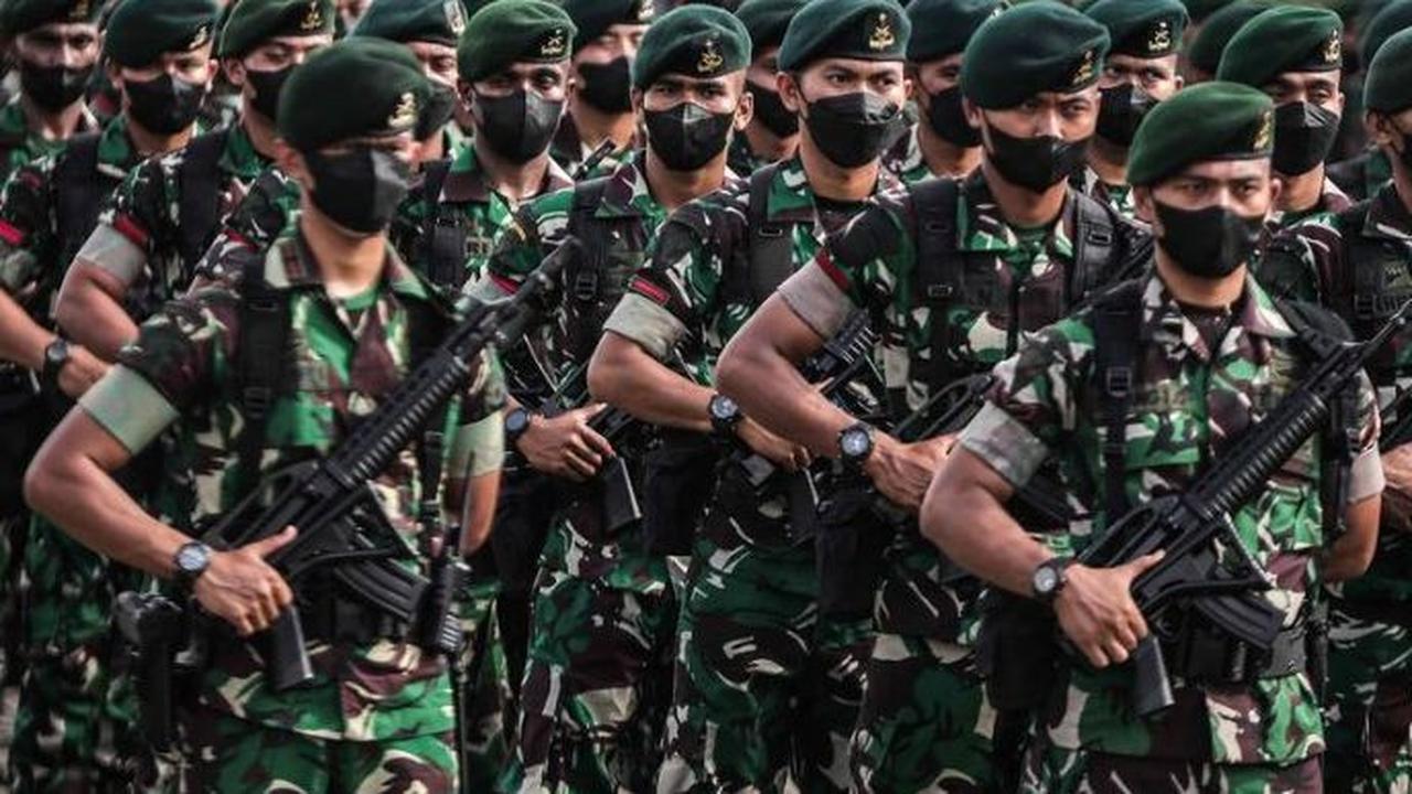 Kolonel Edward Sitorus Melongo Melihat Penjara Pattimura di Dalam Denkav 5 'Pintu Gerbang dari Besi Masih Asli