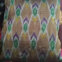 Kain tenun Sengkang asal Sulawesi Selatan yang mendadak jadi tren (Foto: instagram/sumakassar)