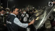 Gubernur DKI Jakarta Anies Baswesan saat meresmikan Kampung Susun Bayam, Tanjung Priok, Jakarta Utara, Rabu (12/10/2022). Kampung Susun Bayam resmi digunakan sebagai hunian warga terdampak penggusuran akibat pembangunan Jakarta International Stadium (JIS). (merdeka.com/Iqbal S. Nugroho)