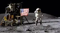 Buzz Aldrin: Bulan Sama Sekali Tak Cantik....Suram