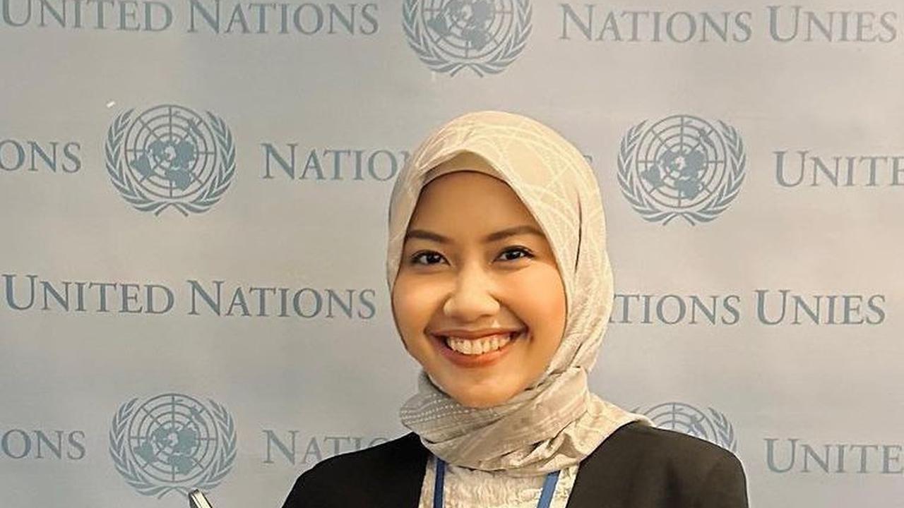 "Aku bisa sampai sini itu melalui lika liku gagal yang banyak banget.. jadi kalau kamu gagal sekarang, itu bukan berarti kamu tidak mampu ya, tapi Allah punya rencana yang lebih baik buat kamu," tutupnya.