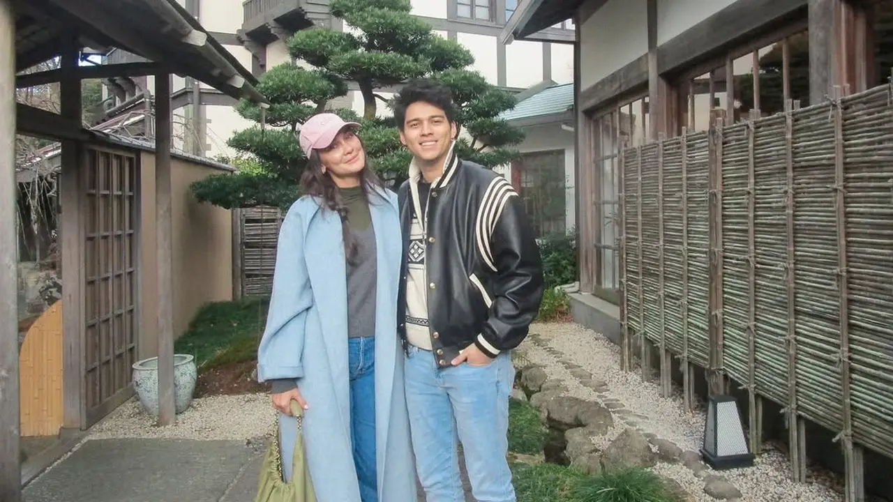 5 Momen Luna Maya dan Maxime Bouttier Liburan ke Jepang, Romansa Penuh Cerita  (credit: instagram/lunamaya).