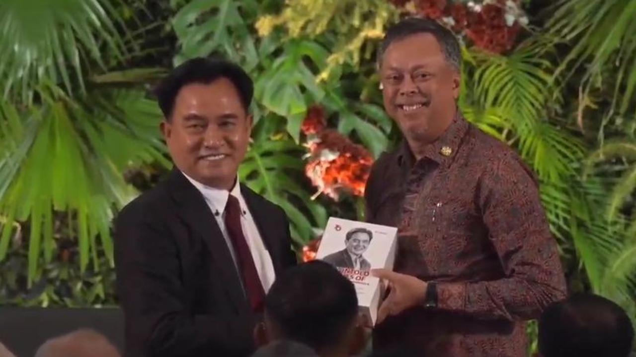 Yusril Ihza Mahendra Luncurkan Delapan Buku, Rekam Jejak 70 Tahun Perjalanan Hidup