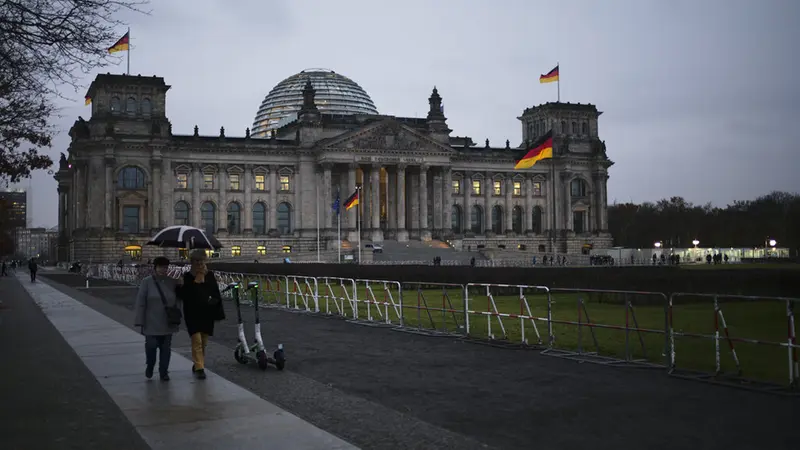 FOTO: Jerman Dihantam 52.826 Kasus Baru COVID-19 Sehari