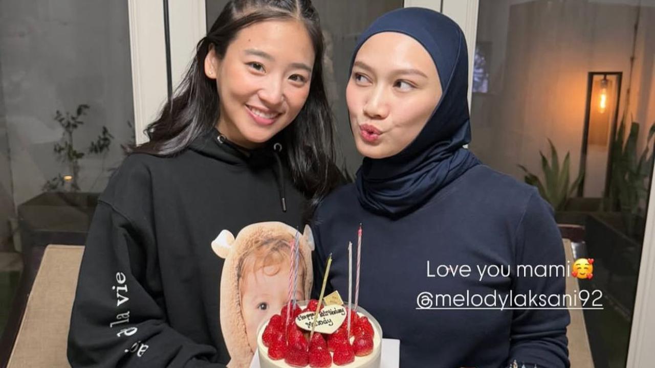 Haruka Memberi Kejutan Manis di Ulang Tahun Melody, Ditambah Parsel dari Irish Bella
