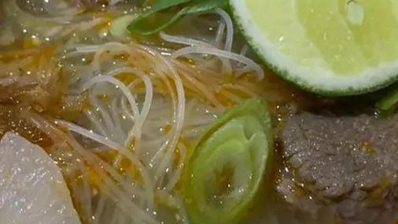 <b>1. Soto Daging Sapi</b>