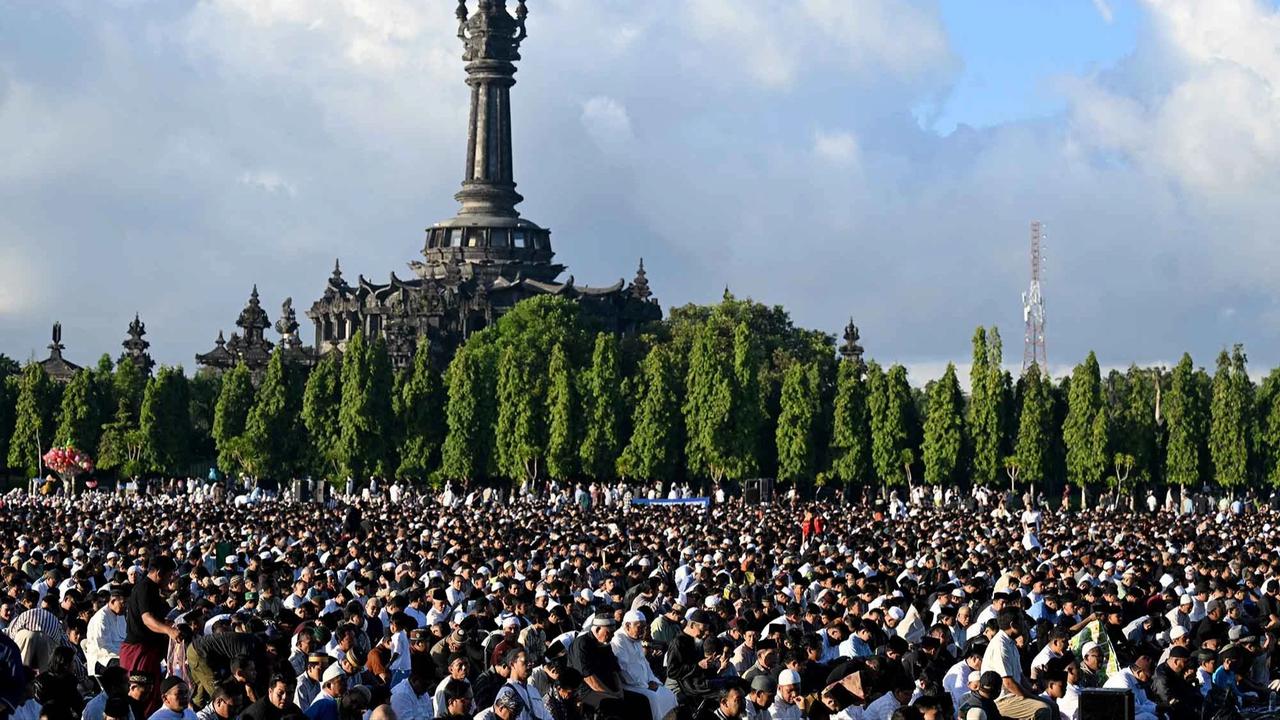 FOTO: Suasana Shalat Iduladha di Sejumlah Daerah