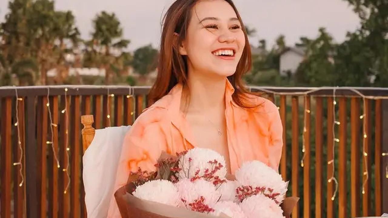 Foto Aaliyah Massaid dan Thariq Halilintar Dinner Anniversary di Bali, Romantis dan Penuh Kejutan