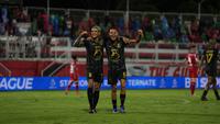 Ciro Alves dan Igor Inocencio saat Malut United menjamu Persijap Jepara dalam laga pekan ke-21 BRI Super League 2025/2026 di Stadion Gelora Kie Raha, Ternate, Jumat (13/2/2026). (Dok. Malut United).