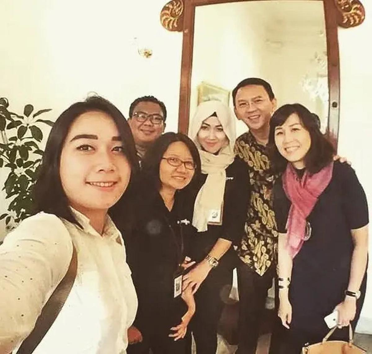 6 Potret Lawas Veronica Tan Akrab dengan Puput Nastiti, Dulu Kerja Bareng