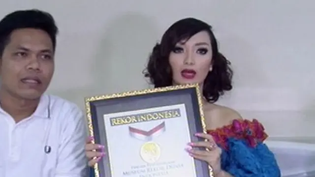 [VIDEO] Zaskia Gotik Raih Rekor Muri