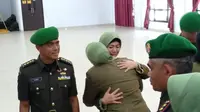 Istri mantan Dandim Kendari, Irma Purnama Nasution, saat serah terima jabatan di Kendari, Sabtu (12/10/2019).