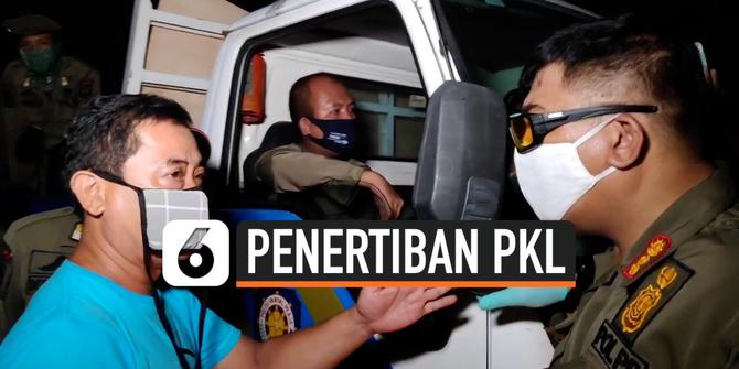 VIDEO: Razia PSBB, Satpol PP Nyaris Ribut dengan PKL