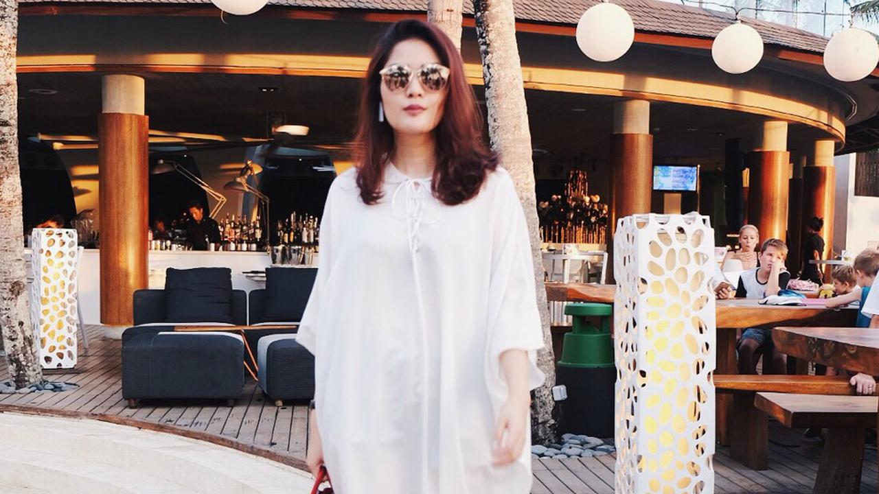 Koleksi Busana Fancy Nindy Saat Liburan di Bali