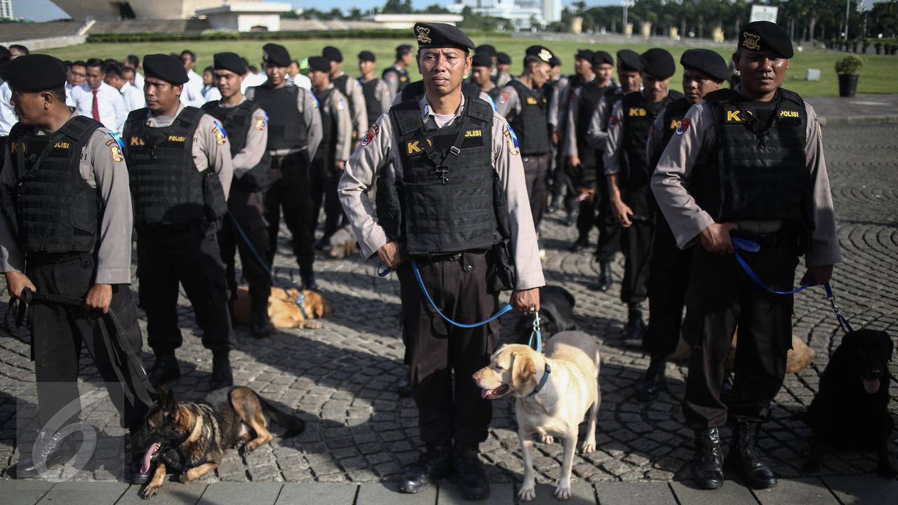 2016122-Polri Gelar Apel Operasi Lilin 2016-Jakarta
