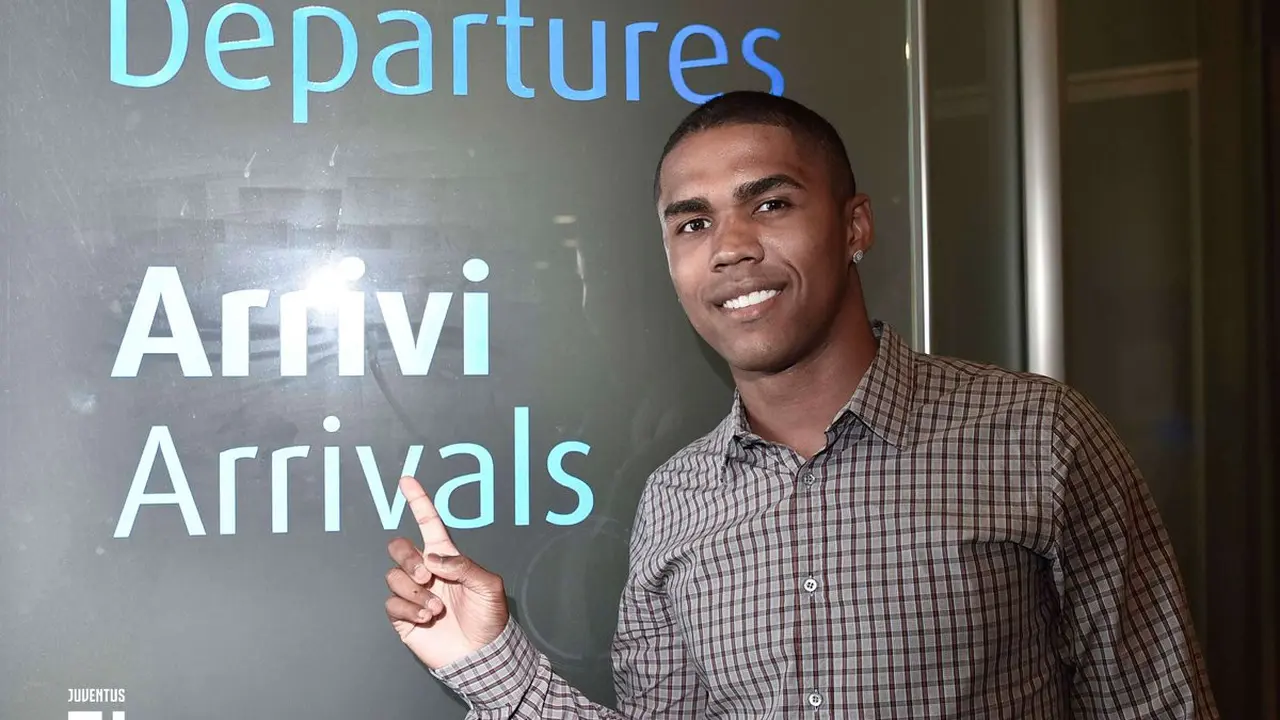 Douglas Costa