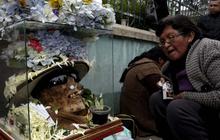 Menyaksikan angkernya Hari Tengkorak di Bolivia