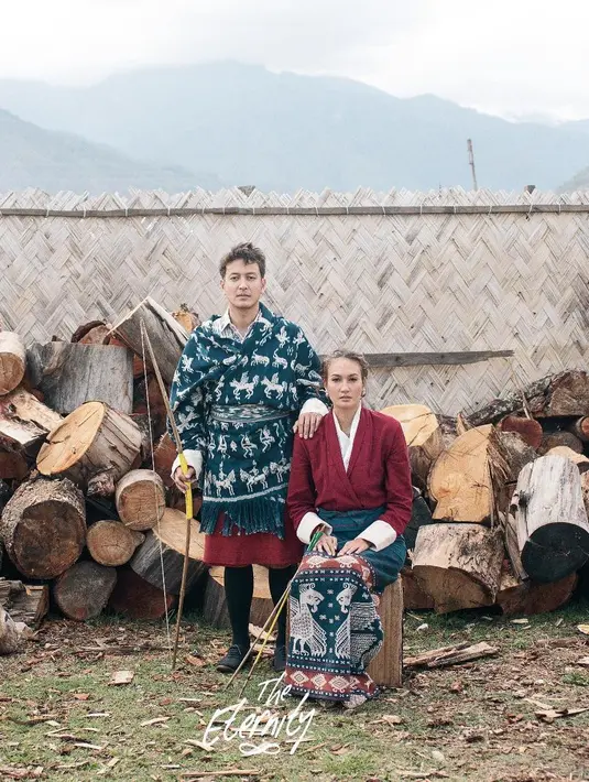 Nadine Chandrawina dan Dimas Anggara