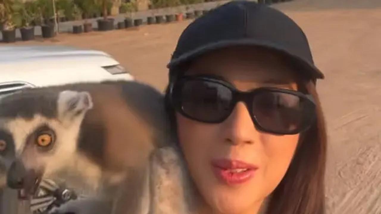 7 Poret Angel Karamoy Jajal Offroad di Padang Pasir Dubai, Dapat Saudara Baru