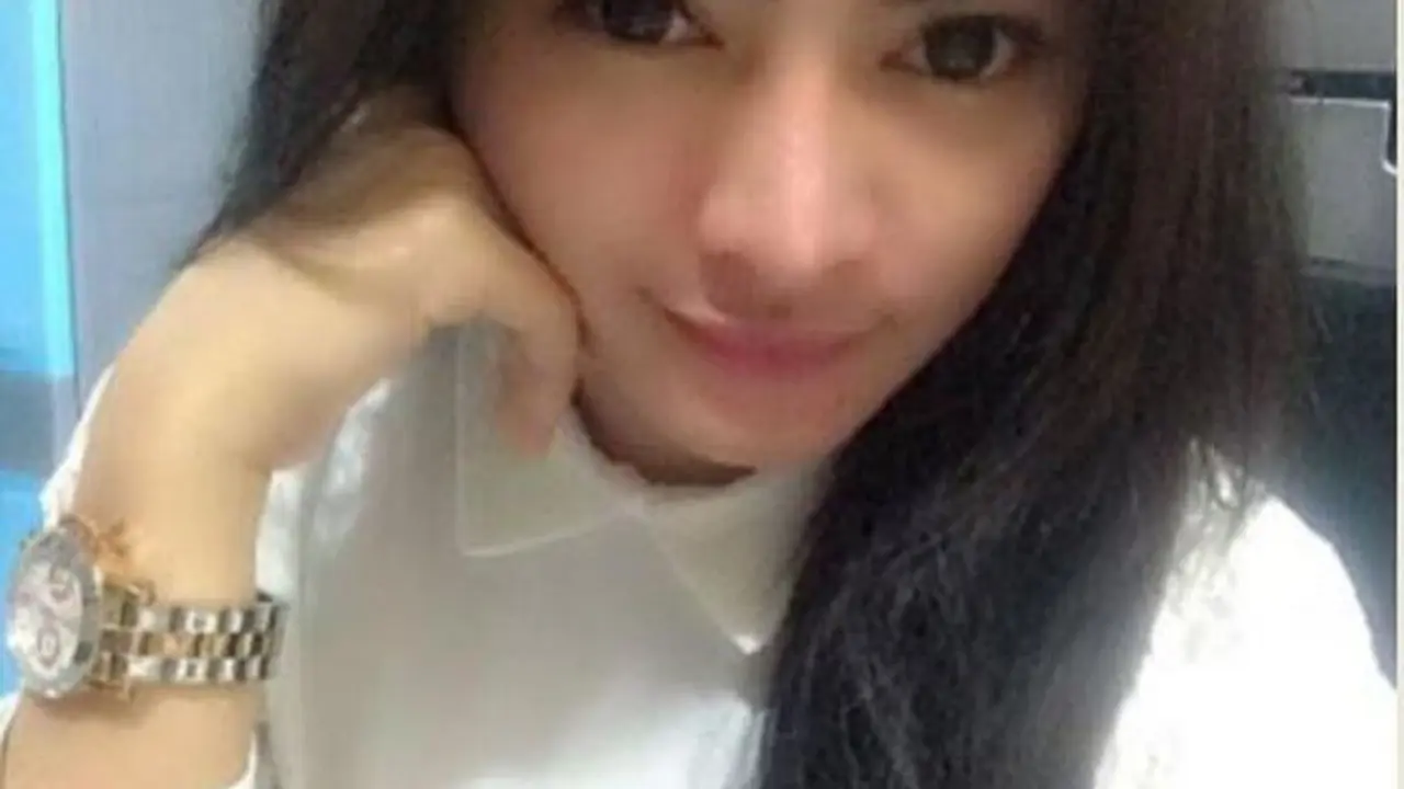Mau Pasang Implan Payudara Seperti Vitalia Shesya? Baca Ini Dulu