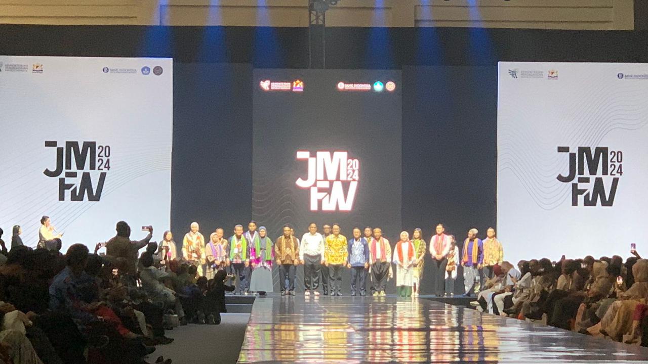 Opening ceremony Jakarta Modest Fashion Weekn (JMFW) 2024 yang berlangsung di Ice BSD, Tangerang Banten, Kamis (19/10/2023).