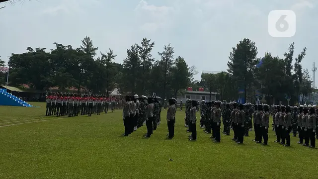 Paskibraka Nasional melakukan latihan gabungan pada Kamis, 7 Agustus 2025 di Taman Rekreasi Wiladatika Cibubur, Kecamatan Cimanggis, Kota Depok, Jawa Barat. (Dok Virghita Pragiwaka Gutama/Liputan6.com)