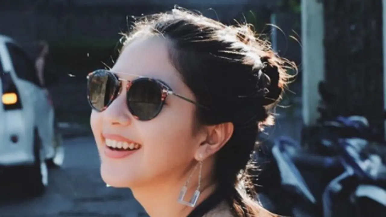 Ingin Mirip dengan Jessica Mila? Sontek Makeup Andalannya, Yuk