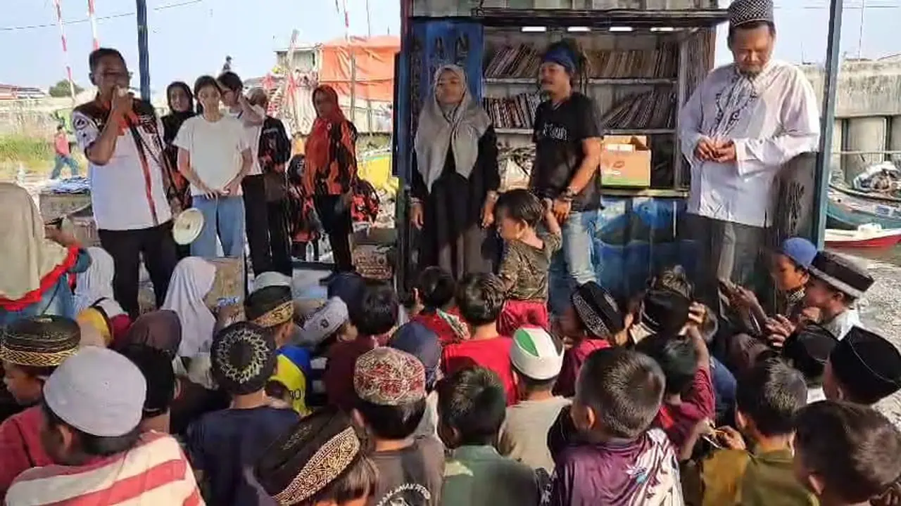 Sekolah untuk anak nelayan di Taman Siswa Pesisir, Pantai Cilincing Kalibaru Jakarta Utara (Istimewa)