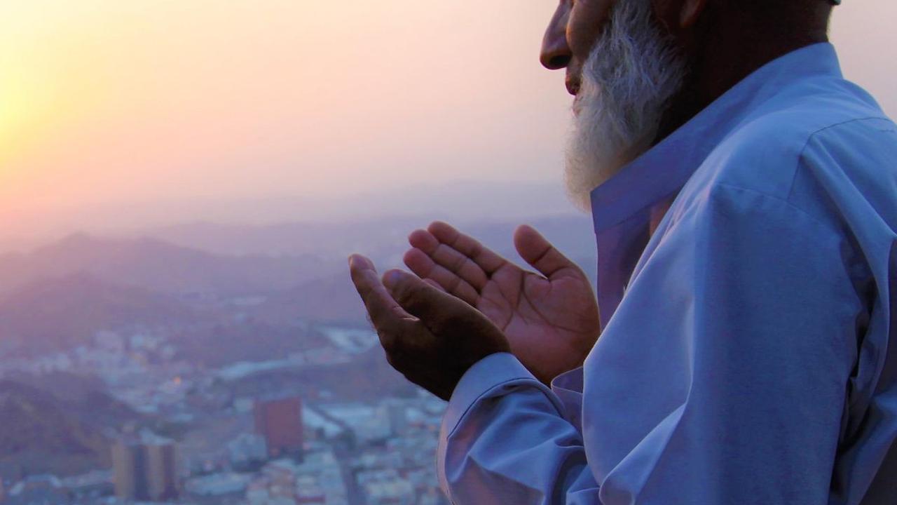 Bacaan Doa Sholat Taubat Lengkap dengan Tata Caranya