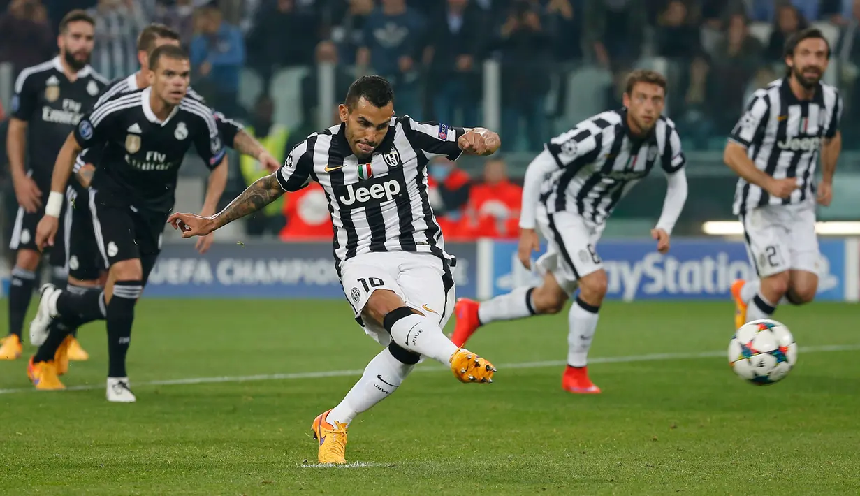 Duel panas terjadi di leg pertama Semifinal Liga Champions antara Juventus dengan Real Madrid di Juventus Stadium, Rabu (6/5/2015). Juventus menang 2-1 atas Real Madrid. (Reuters/Sergio Perez)