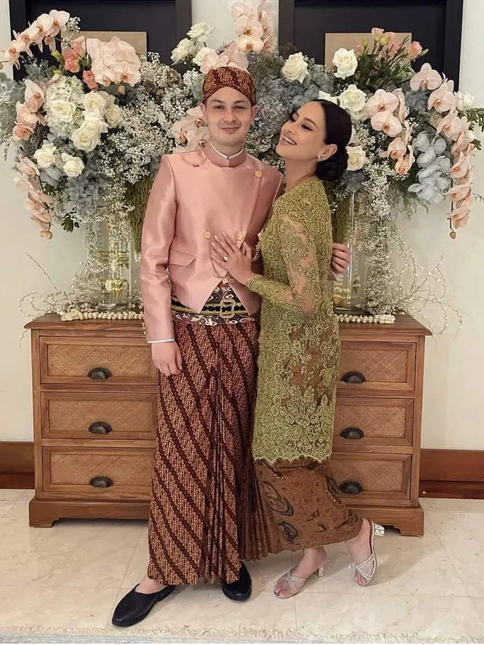 Pesona Amanda Khairunnisa Kenakan Kebaya Hijau di pernikahan Maudy Ayunda