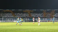 Kelompok suporter Persela, Curva Boys, di Stadion Surajaya, Lamongan. (Bola.com/Aditya Wany)