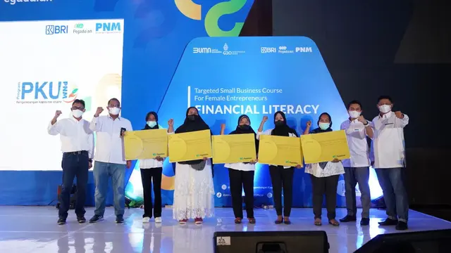 Nasabah PNM Mekaar di Medan Mendapatkan Pelatihan Literasi Keuangan