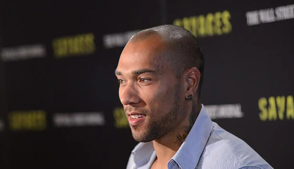 John Carew. Striker yang pensiun pada Juli 2012 bersama West Ham United saat berlaga di Championship ini total memperkuat 2 klub di Premier League Liga Innggris, yaitu Aston Villa (pertengahan 2006/2007 hingga pertengahan 2010/2011) dan Stoke City selama setengah musim (mulai pertengahan 2010/2011). Tampil dalam total 123 laga di Premier League Liga Inggris, ia mampu menceatak 38 gol dan 12 assist. (AFP/Stephen Lovekin)