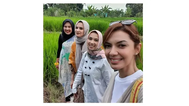 7 Potret Najwa Shihab dan Saudara Perempuannya, Cantik dan Sukses