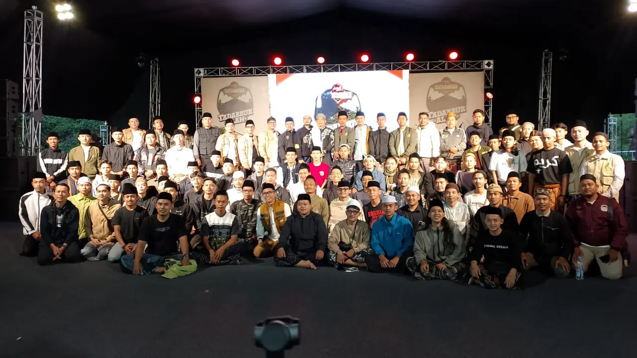 Pimpinan Ponpes dan para santri peserta Coklat Kita Silatusantren Tadabbur Alam ini, digelar di Gunung Puntang, Kabupaten Bandung, pada 15–16 Januari 2026 (Istimewa)