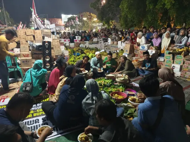 Massa makan bersama